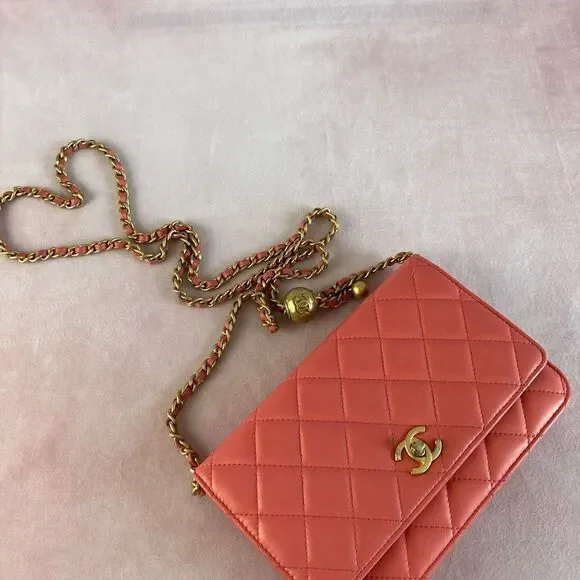 🛑SOLD🛑Chanel Pink wallet with chain - Picture 7 of 7